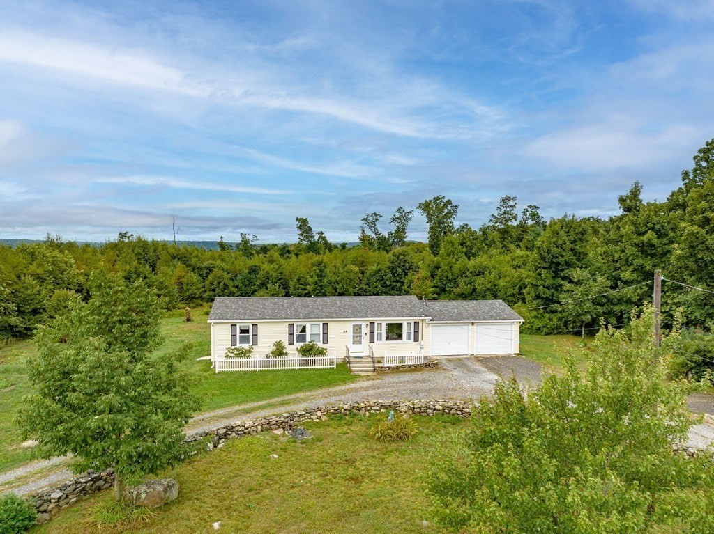 39 East Hill Road Monson, MA 01057 - Photo 3 of 26 Gallery Image 3
