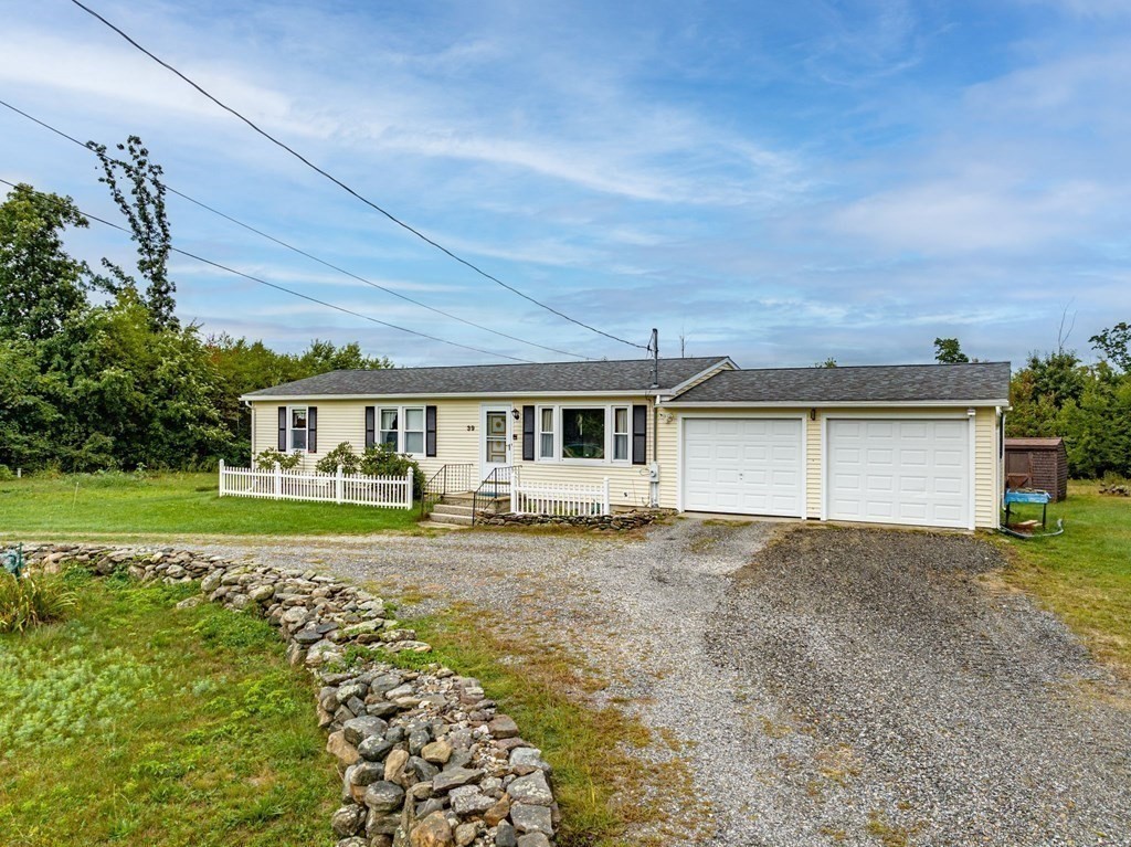 39 East Hill Road Monson, MA 01057 - Photo 5 of 26 Gallery Image 5