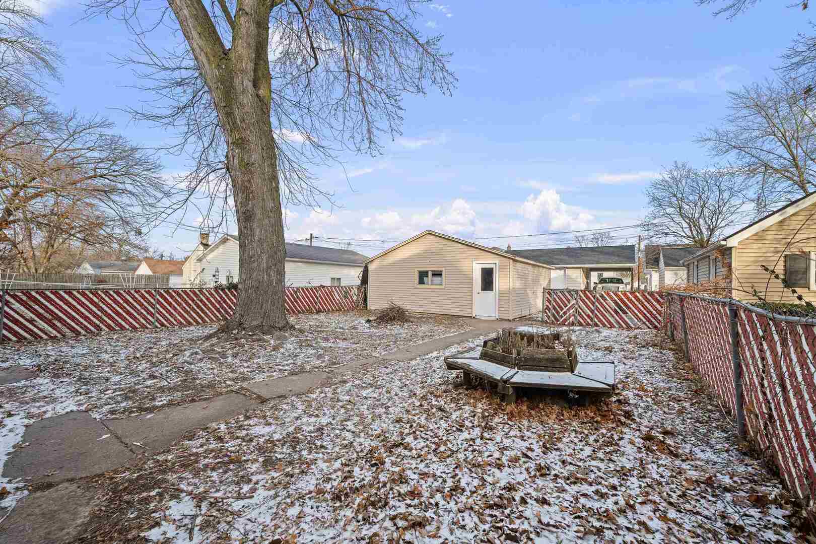 1916 31st Street Moline, IL 61265 - Photo 25 of 28