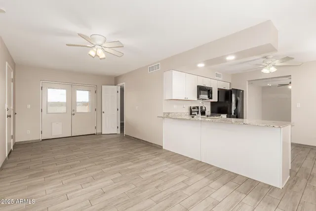 $385,000 | 18046 North 20th Avenue, Phoenix, AZ 85023