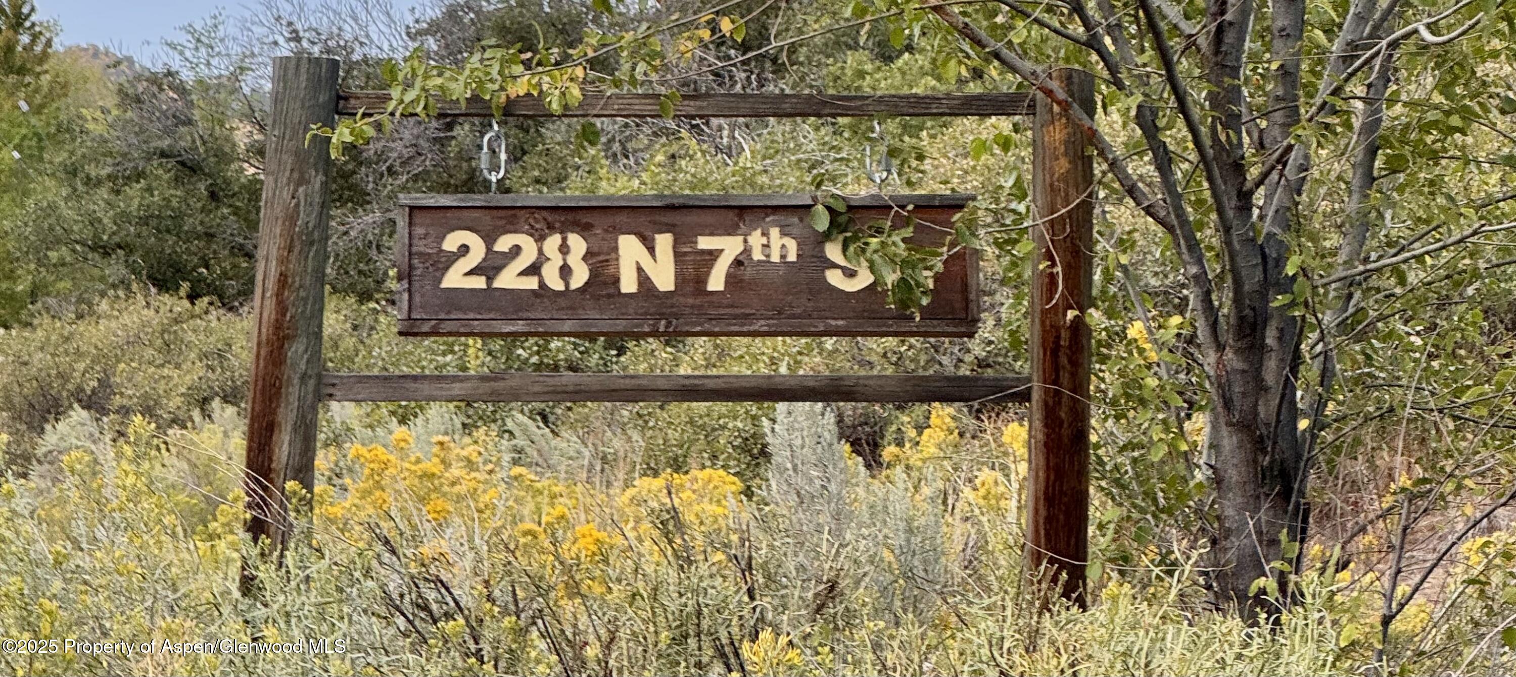 228 North 7th Street New Castle, CO 81647 - Photo 2 of 24 a view of a street sign