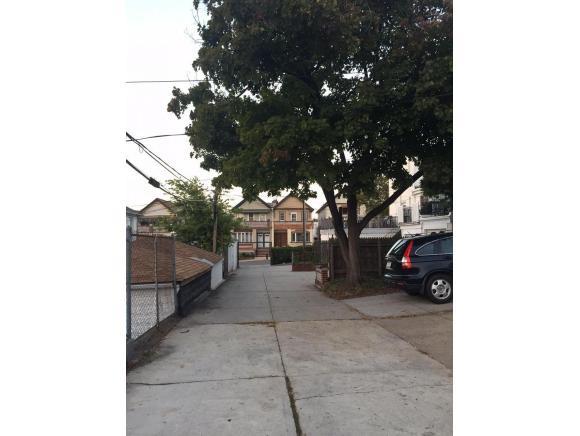 7012 Ridge Crest Terrace Brooklyn, NY 11209 - Photo 15 of 20