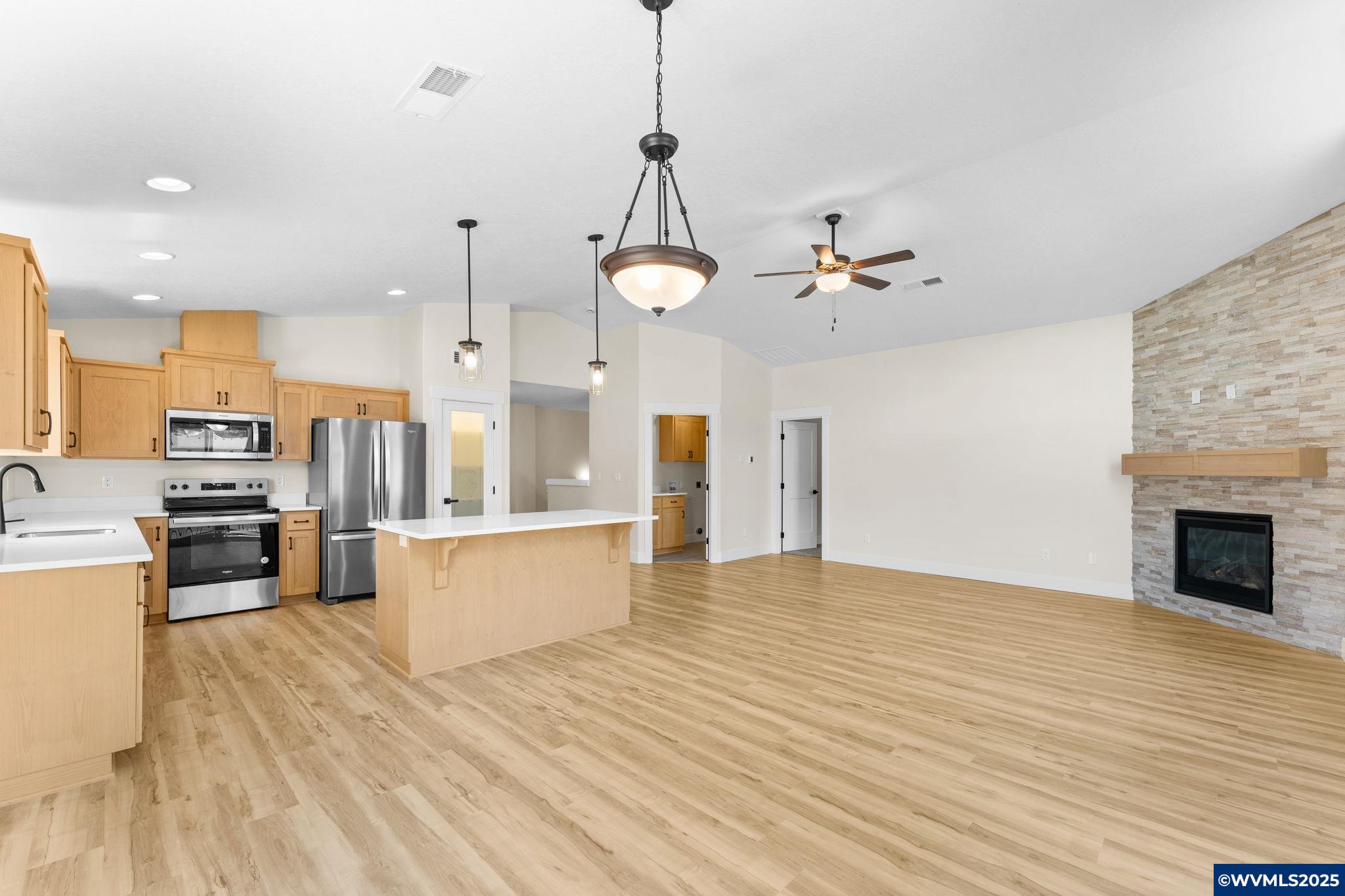 5674 Jeremy Vly Road Southeast Salem, OR 97306 - Photo 14 of 34