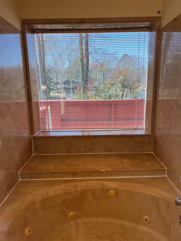 $329,500 | 3953 Otter Drive, Memphis, TN 38128