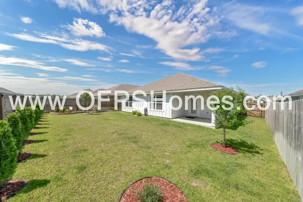 $2,200 | 413 Scarborough Street, Crestview, FL 32539