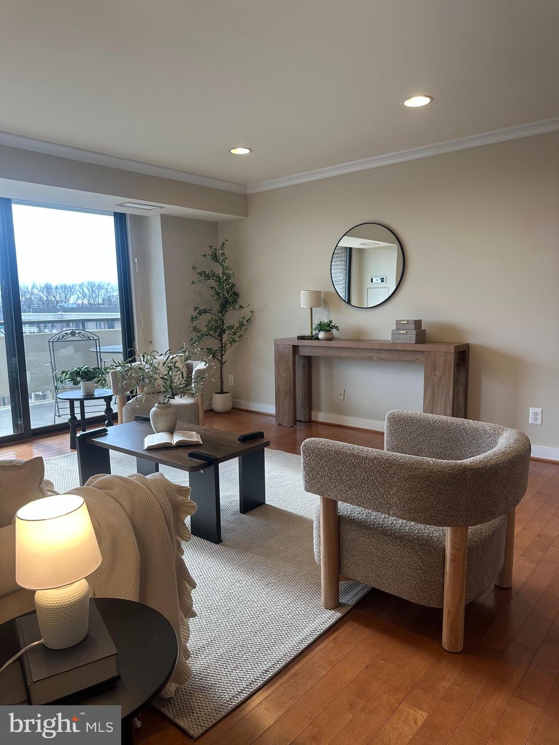 1800 Old Meadow Road, Unit 1720 McLean, VA 22102 - Photo 3 of 26 Lots of light