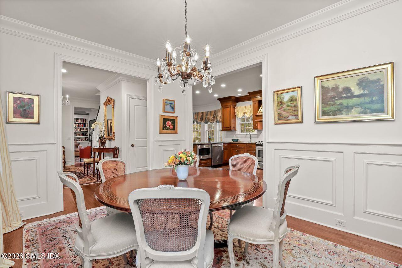 44 Riverside Lane Riverside, CT 06878 - Photo 11 of 34 Dining Room