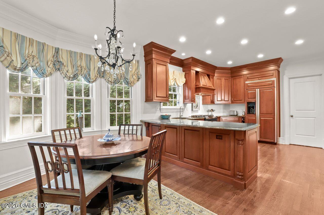 44 Riverside Lane Riverside, CT 06878 - Photo 15 of 34 Kitchen