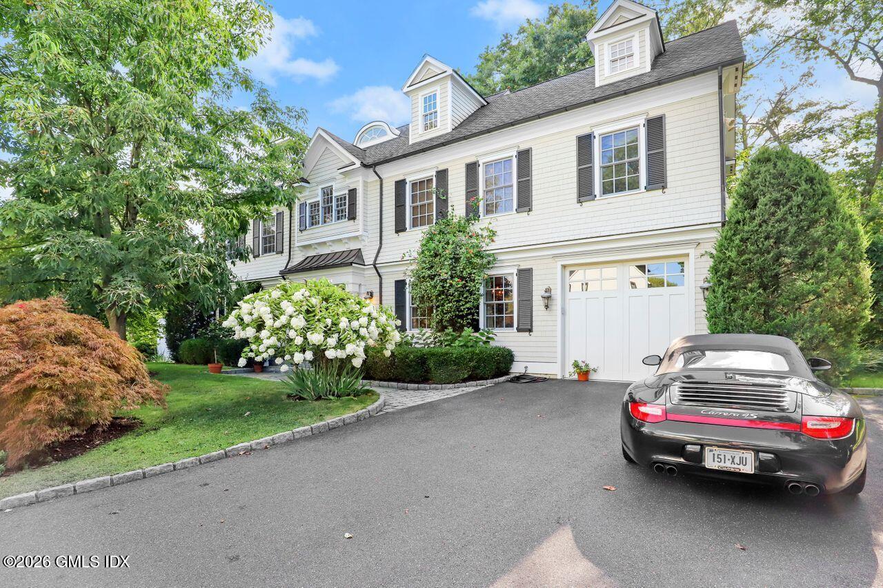 44 Riverside Lane Riverside, CT 06878 - Photo 3 of 34 Front