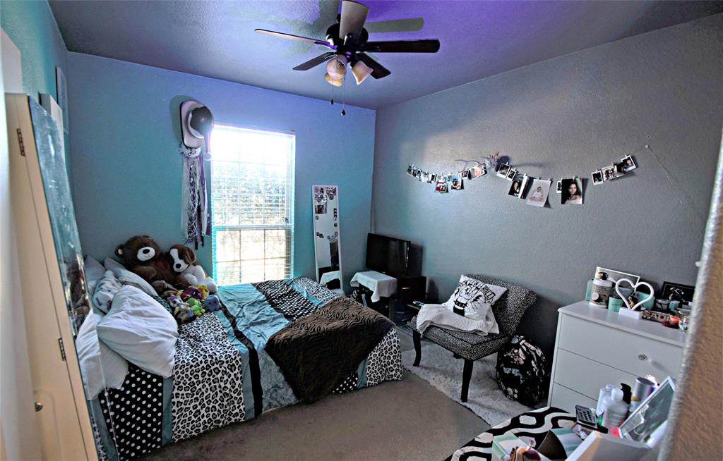 3702 Dogwood Road Melissa, TX 75454 - Photo 13 of 24 a living room with furniture