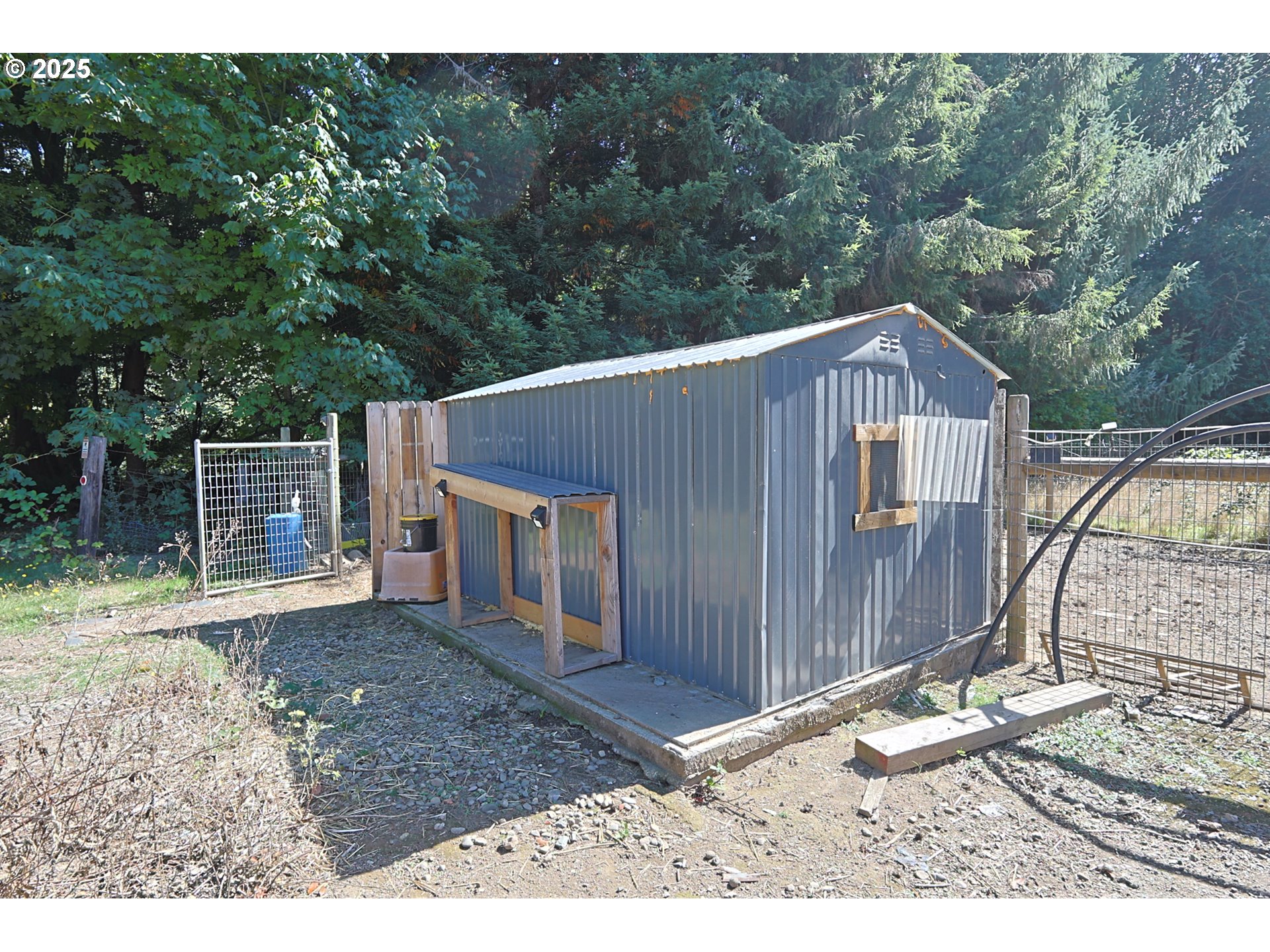 60031 Fairview Road Coquille, OR 97423 - Photo 32 of 48 Coop
