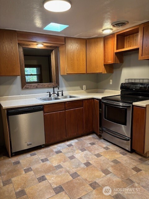 2399 Southeast Sedgwick Road Port Orchard, WA 98366 - Photo 23 of 39 Gallery Image 23