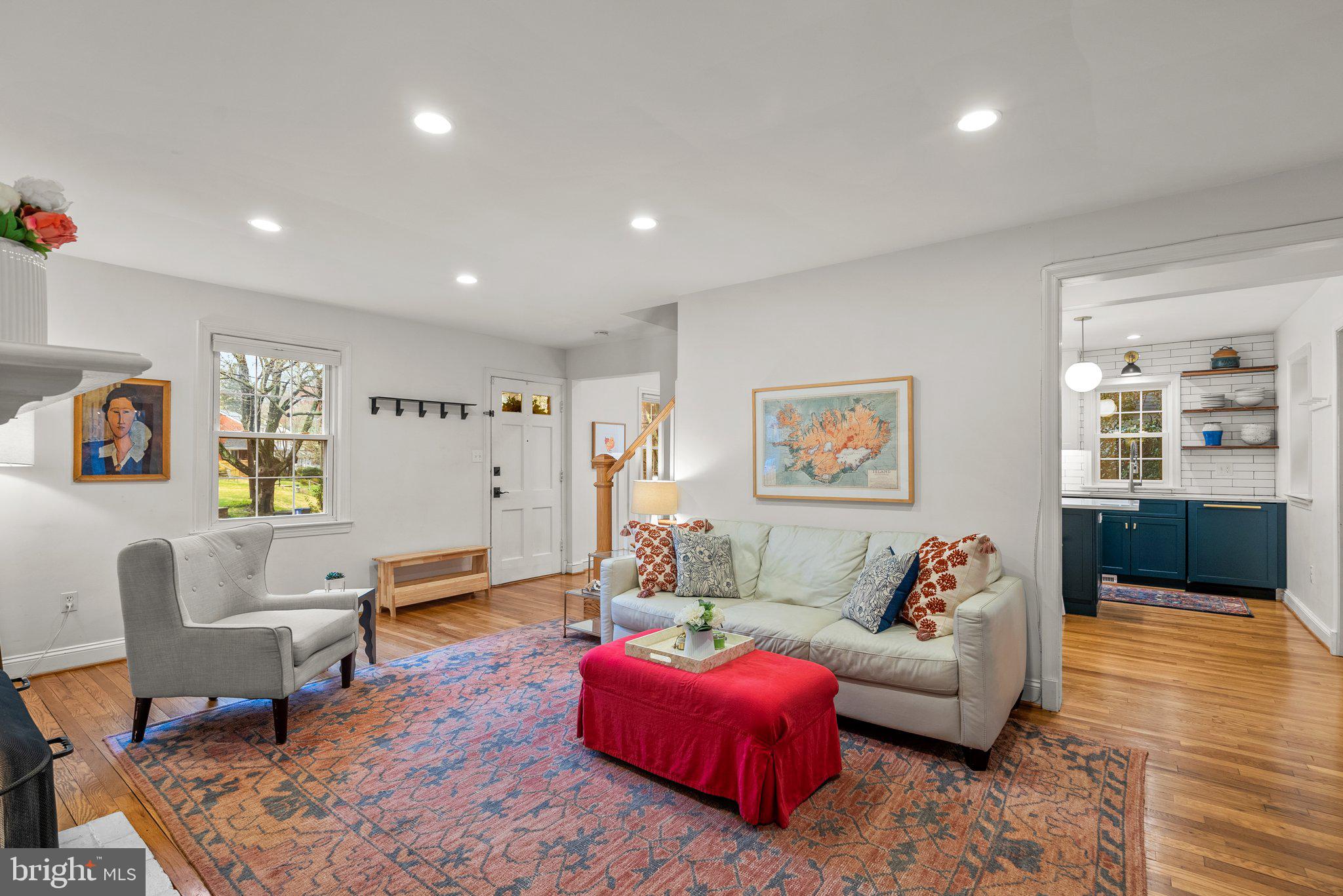 10115 Big Rock Road Silver Spring, MD 20901 - Photo 11 of 43 a living room with furniture rug and window