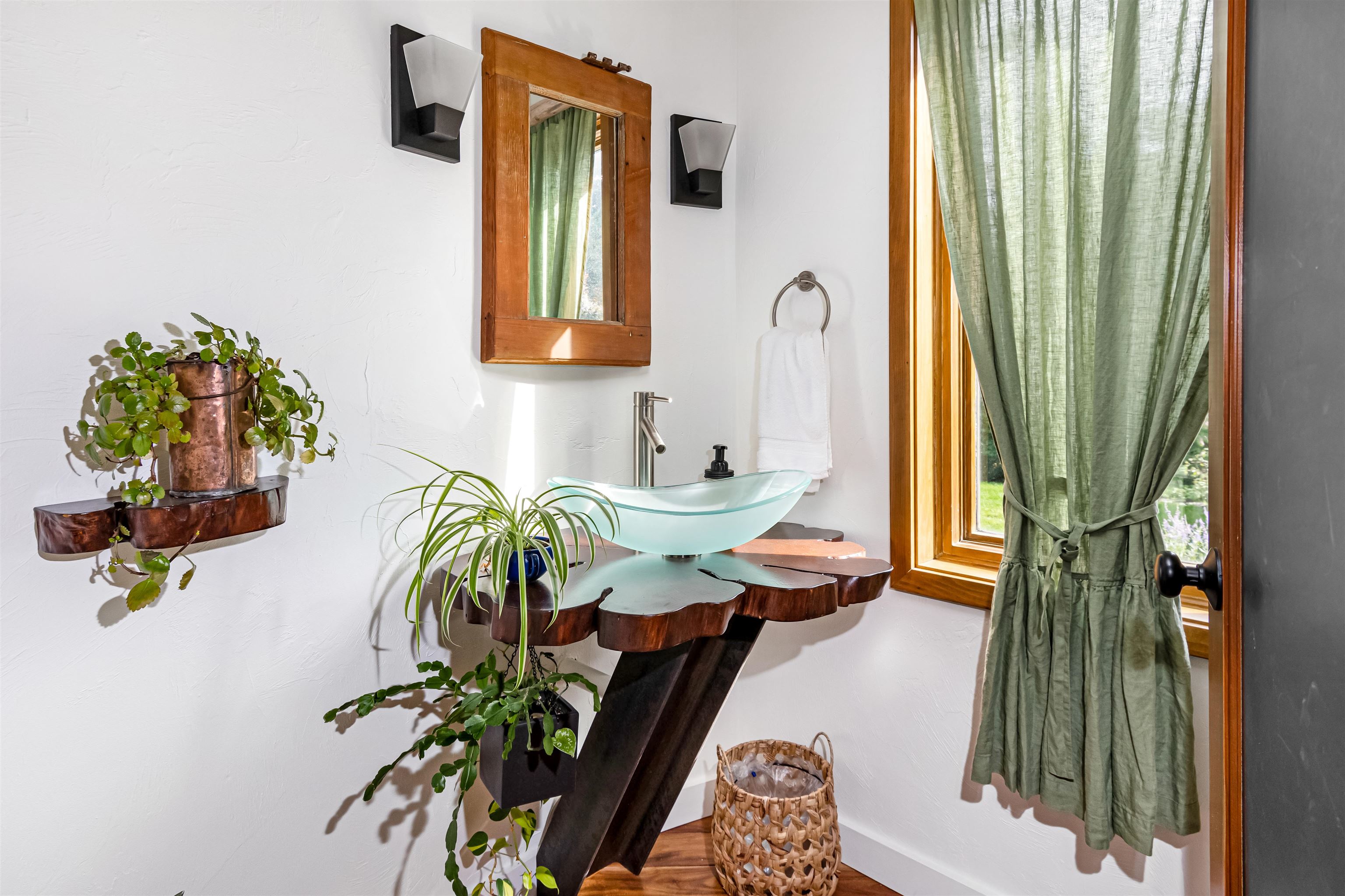 55 Oakledge Drive Burlington, VT 05401 - Photo 16 of 39