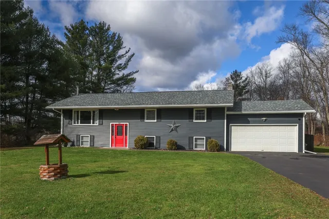 $270,000 | 97 East Sullivanville Road, Horseheads, NY 14845