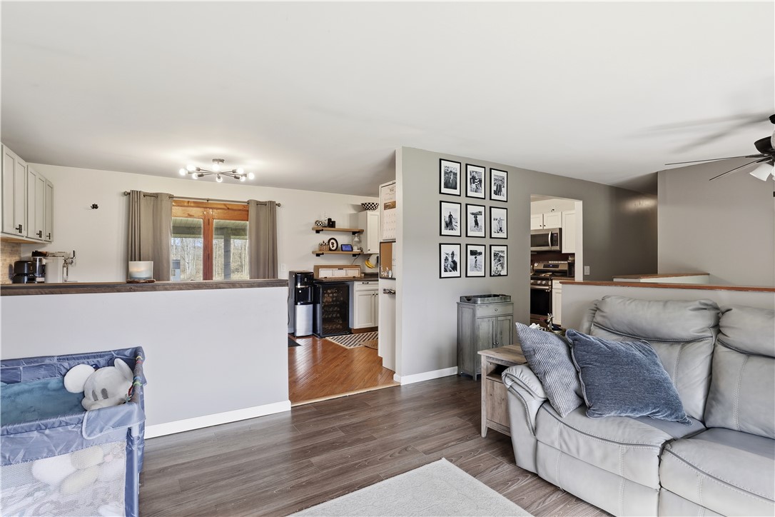 97 East Sullivanville Road Horseheads, NY 14845 - Photo 5 of 38