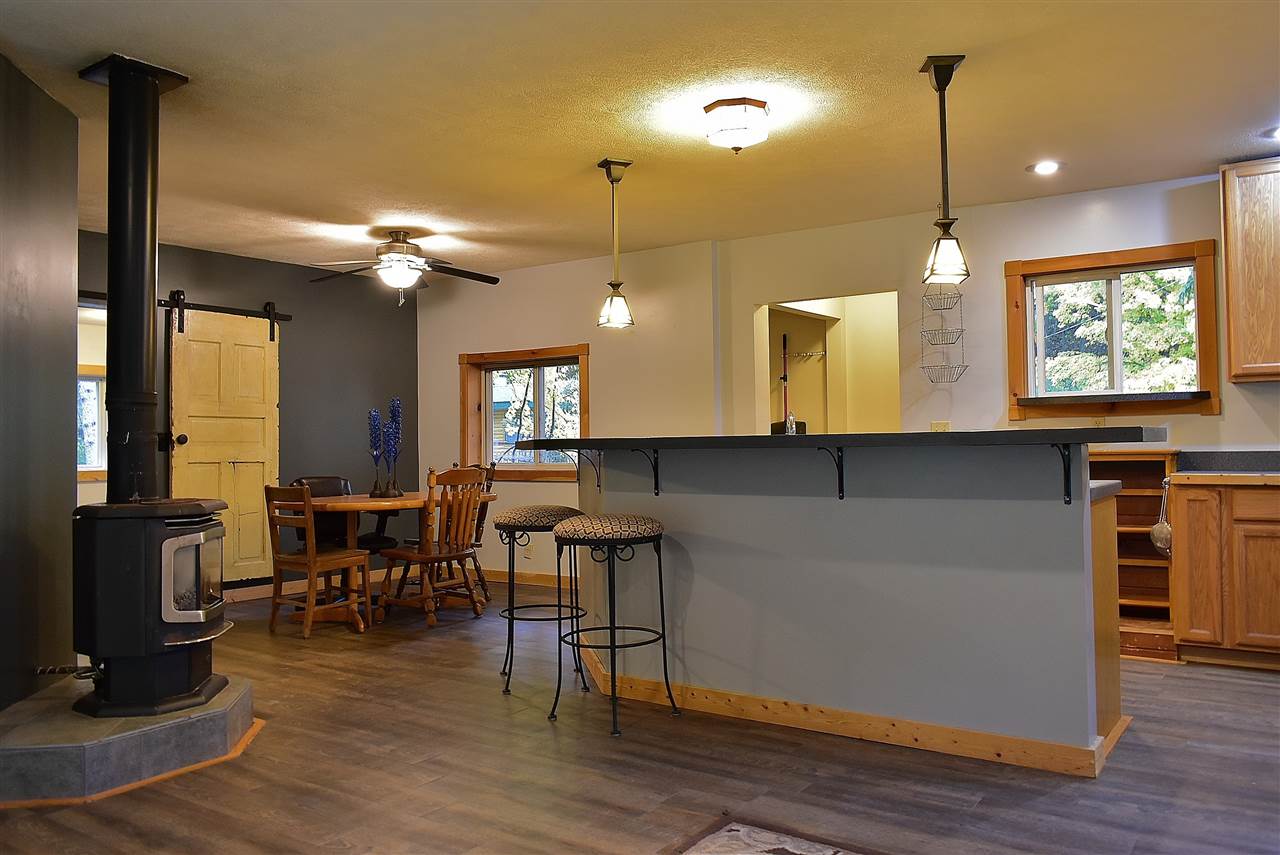 9590 East Grandview Road Traverse City, MI 49684 - Photo 20 of 35 1881065-19.JPG