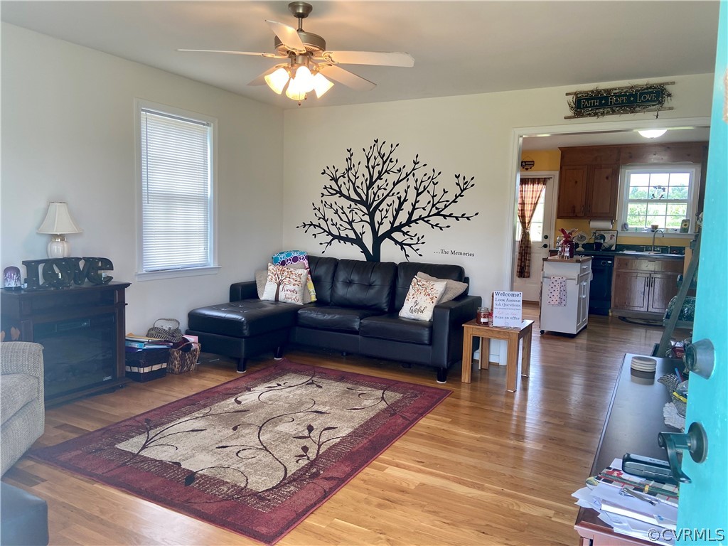 22333 Cabin Point Road Disputanta, VA 23842 - Photo 3 of 13 Gallery Image 3