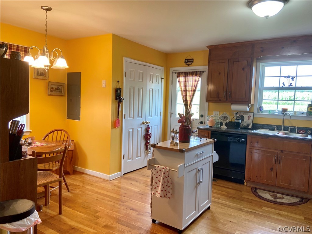 22333 Cabin Point Road Disputanta, VA 23842 - Photo 7 of 13 Gallery Image 7