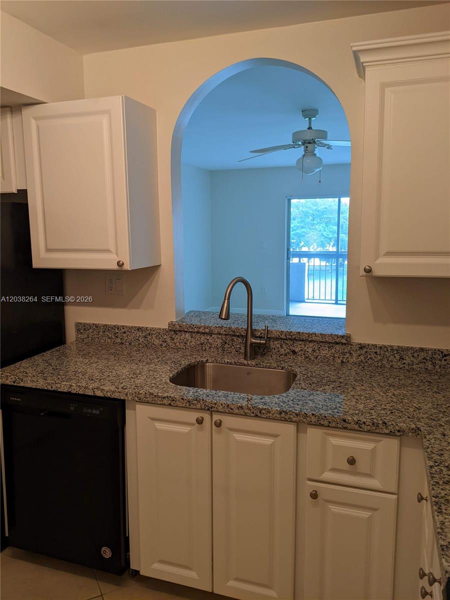 711 North Pine Island Road, Unit 314 Plantation, FL 33324 - Photo 1 of 18