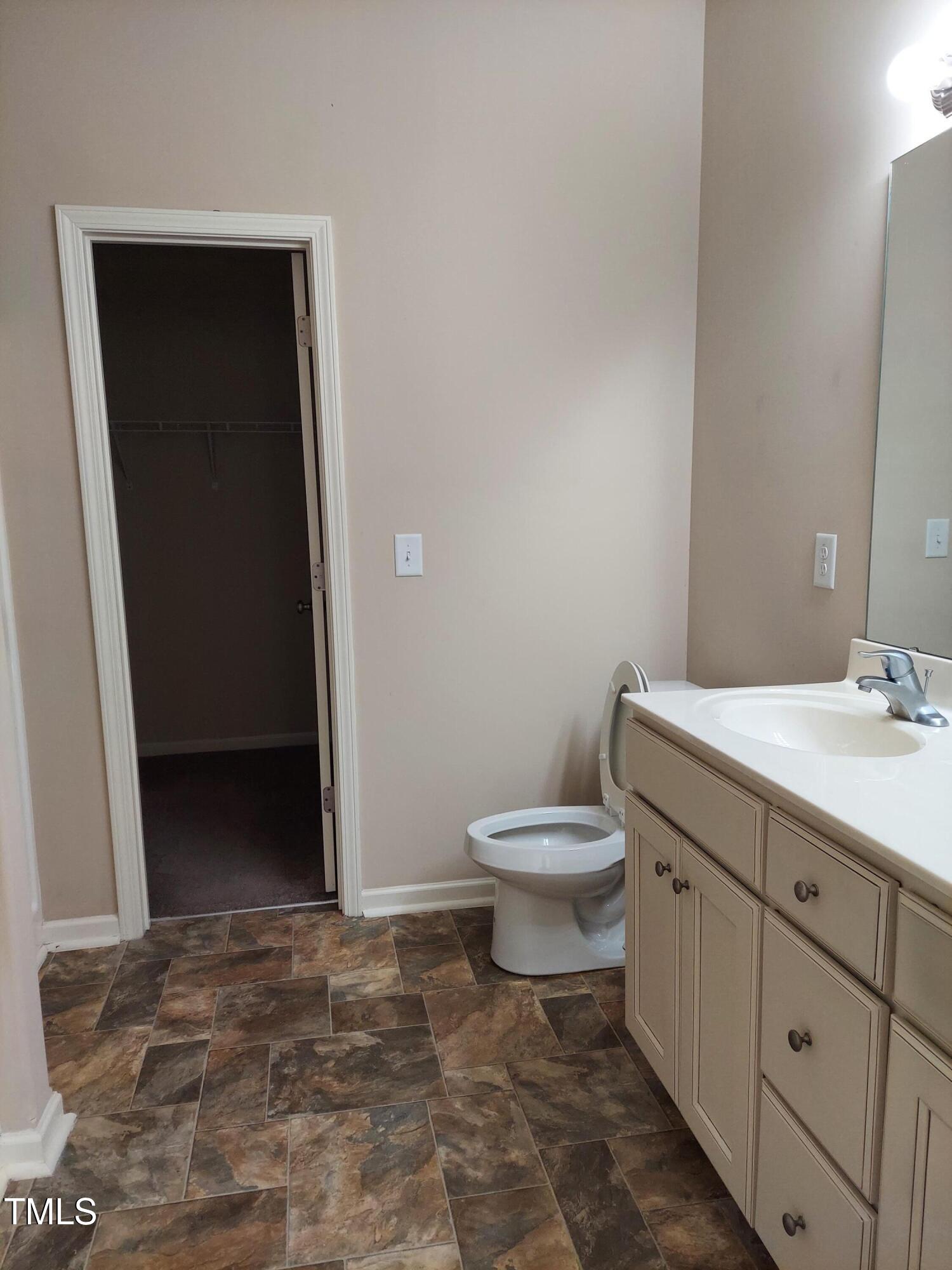 6432 Hatchies Drive Raleigh, NC 27610 - Photo 12 of 25 20241025_153731