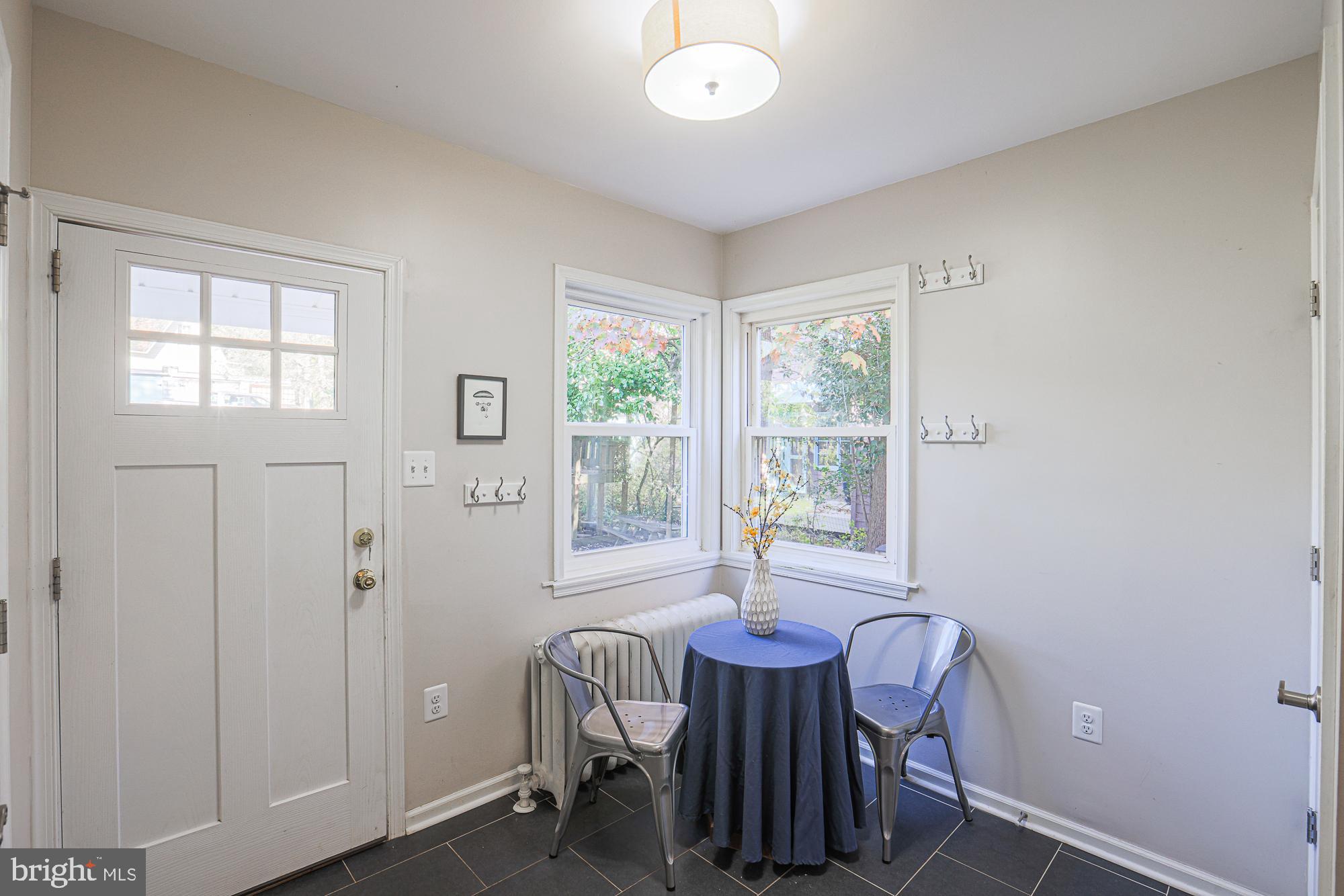 5508 South Bend Road Baltimore, MD 21209 - Photo 23 of 72 Breakfast nook
