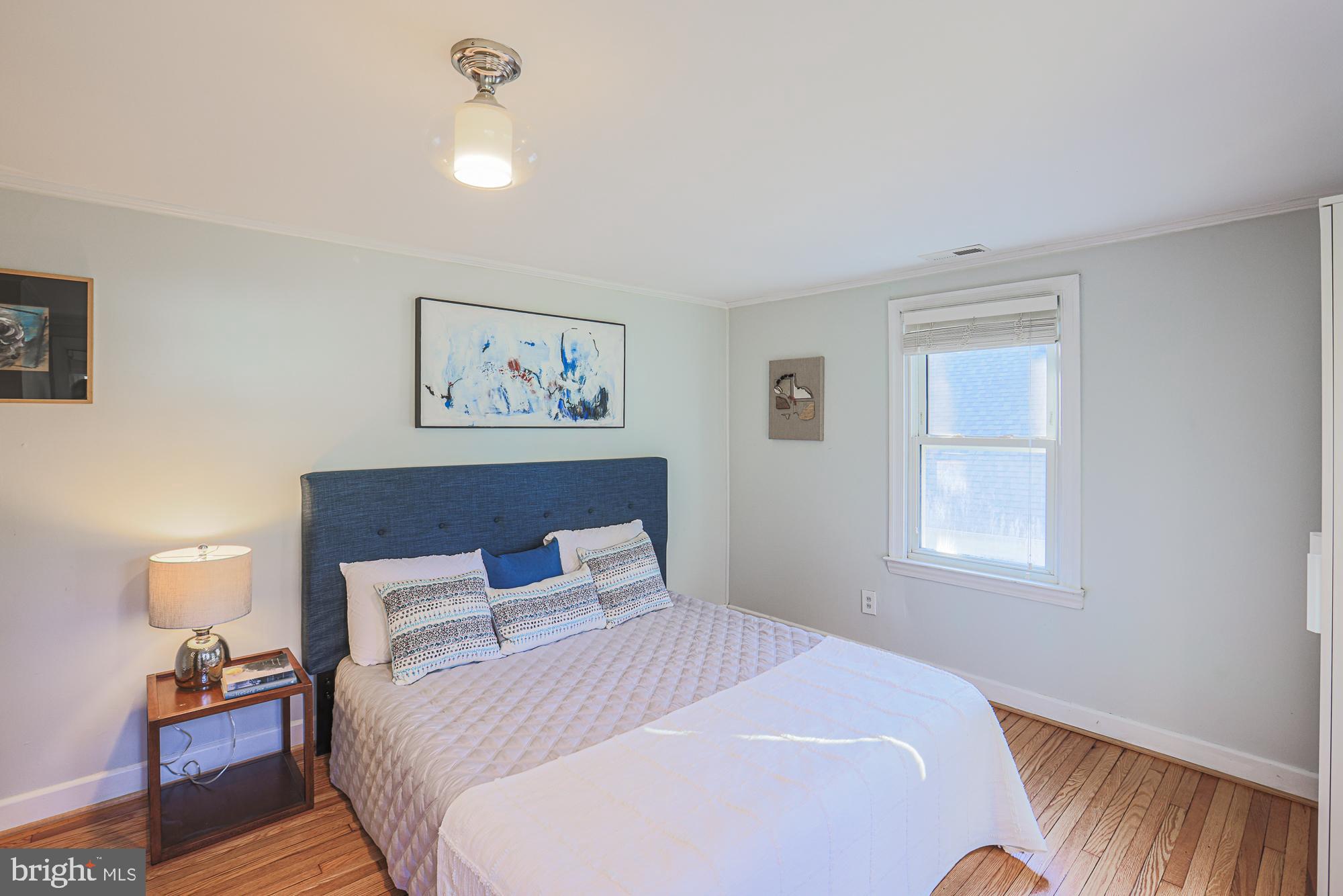 5508 South Bend Road Baltimore, MD 21209 - Photo 36 of 72 King size bed and still plenty of room