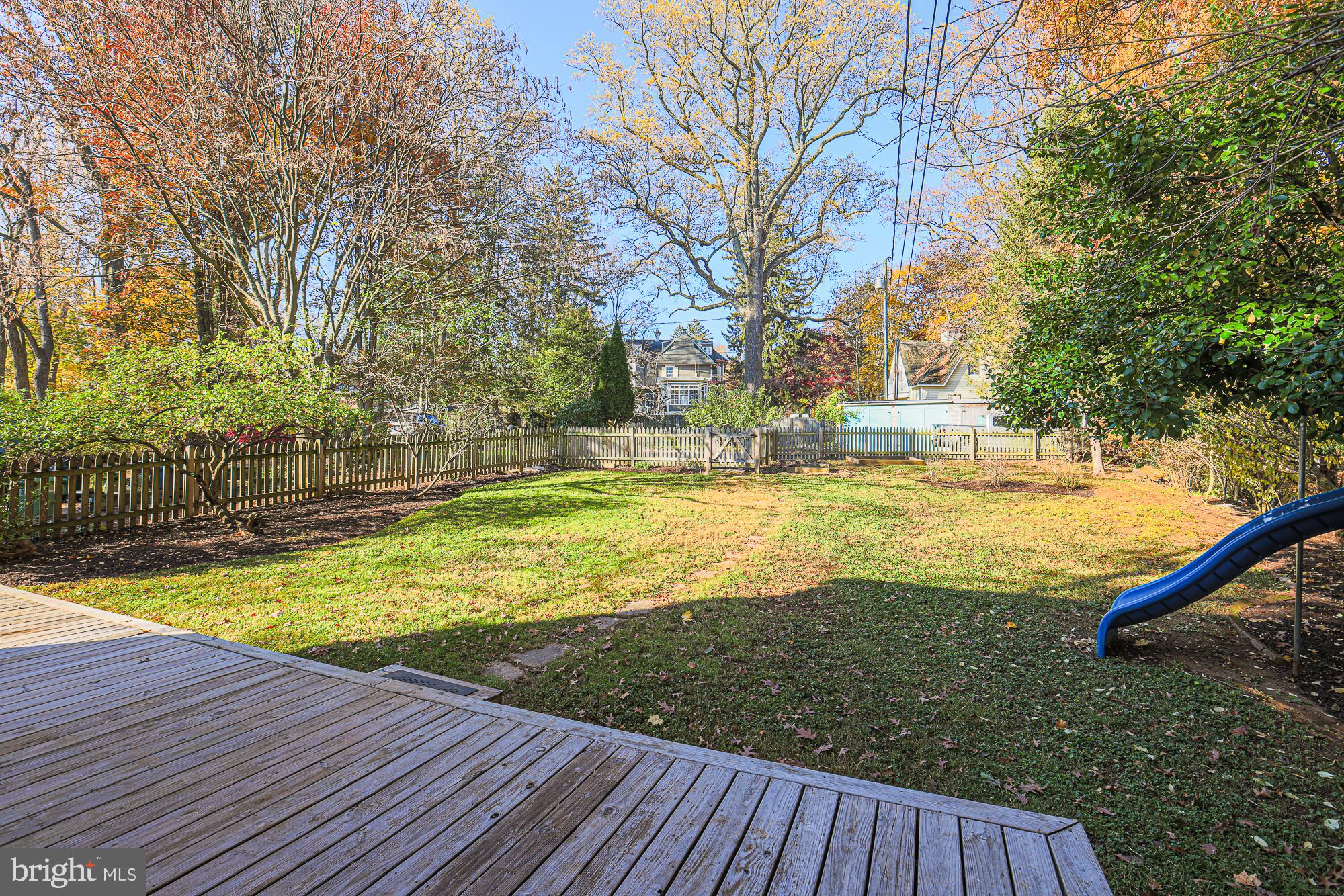 5508 South Bend Road Baltimore, MD 21209 - Photo 63 of 72 Back deck and large flat yard!!