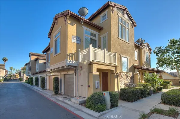 $425,000 | 3874 Polk Street, Unit F, Riverside, CA 92505