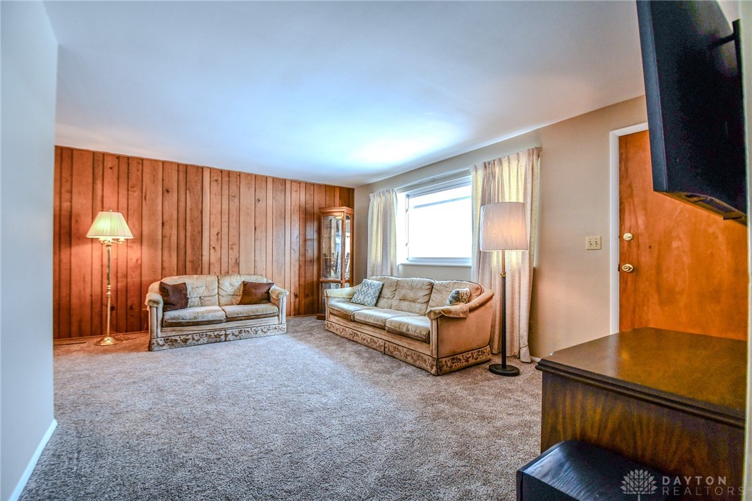 5709 Benedict Road Huber Heights, OH 45424 - Photo 15 of 41 Gallery Image 15