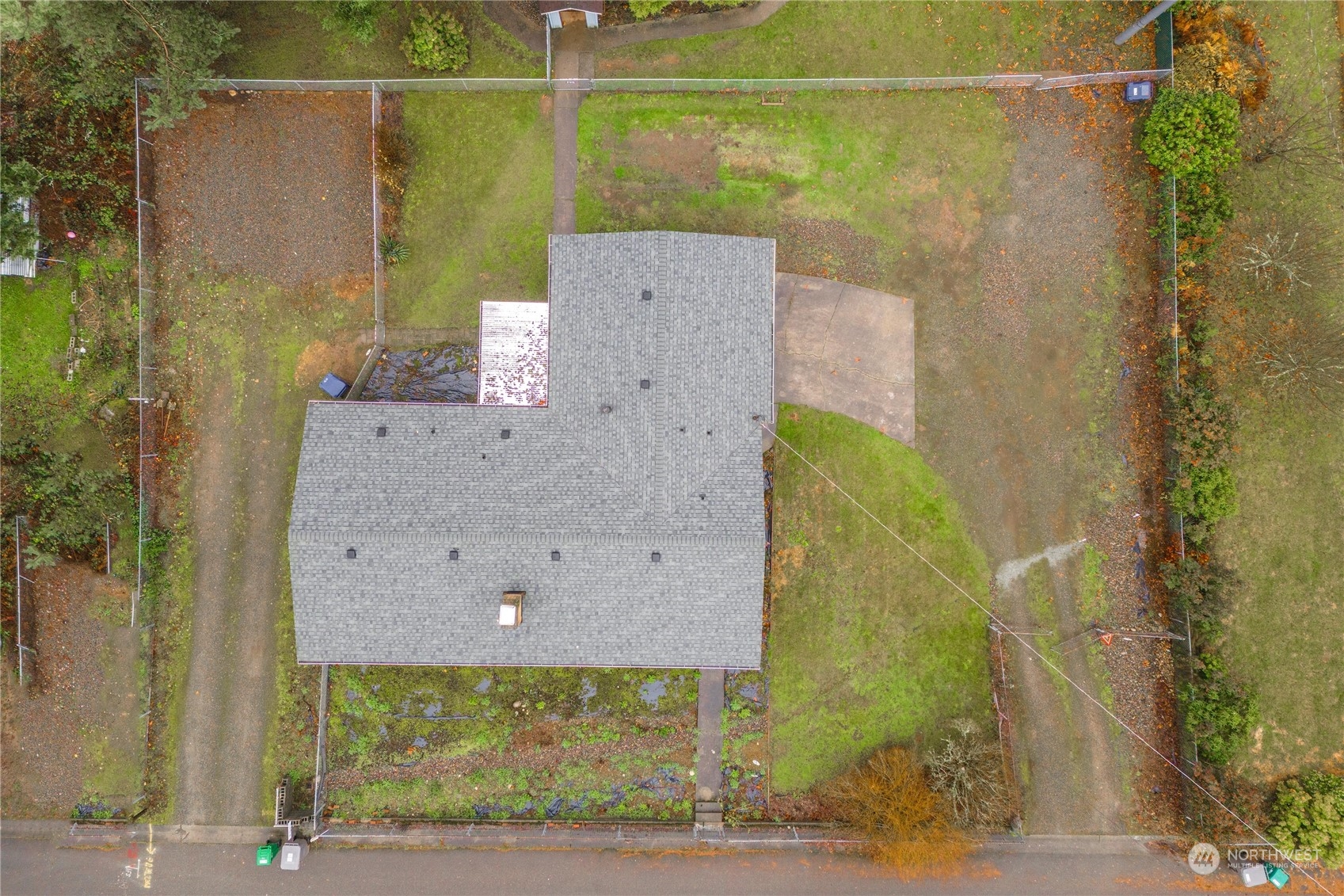 903 Southwest 104th Street Seattle, WA 98146 - Photo 23 of 26