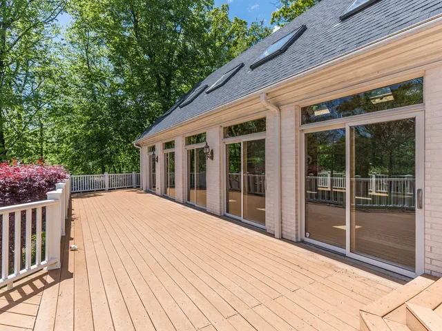 $1,650,000 | 4N680 Ware Woods Drive, St. Charles, IL 60175