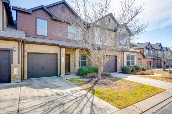 $1,900 | 11137 Bright Leaf Terrace, Unit 11137, Austin, TX 78748