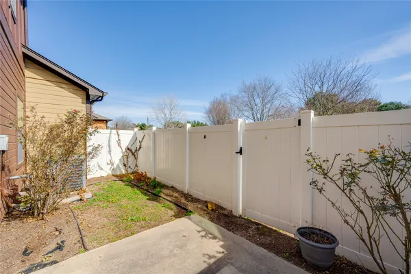 $1,850 | 11137 Bright Leaf Terrace, Unit 11137, Austin, TX 78748