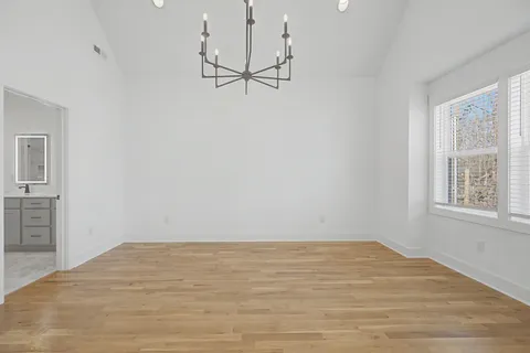 $575,000 | 1909 A 15th Avenue North, Nashville, TN 37208