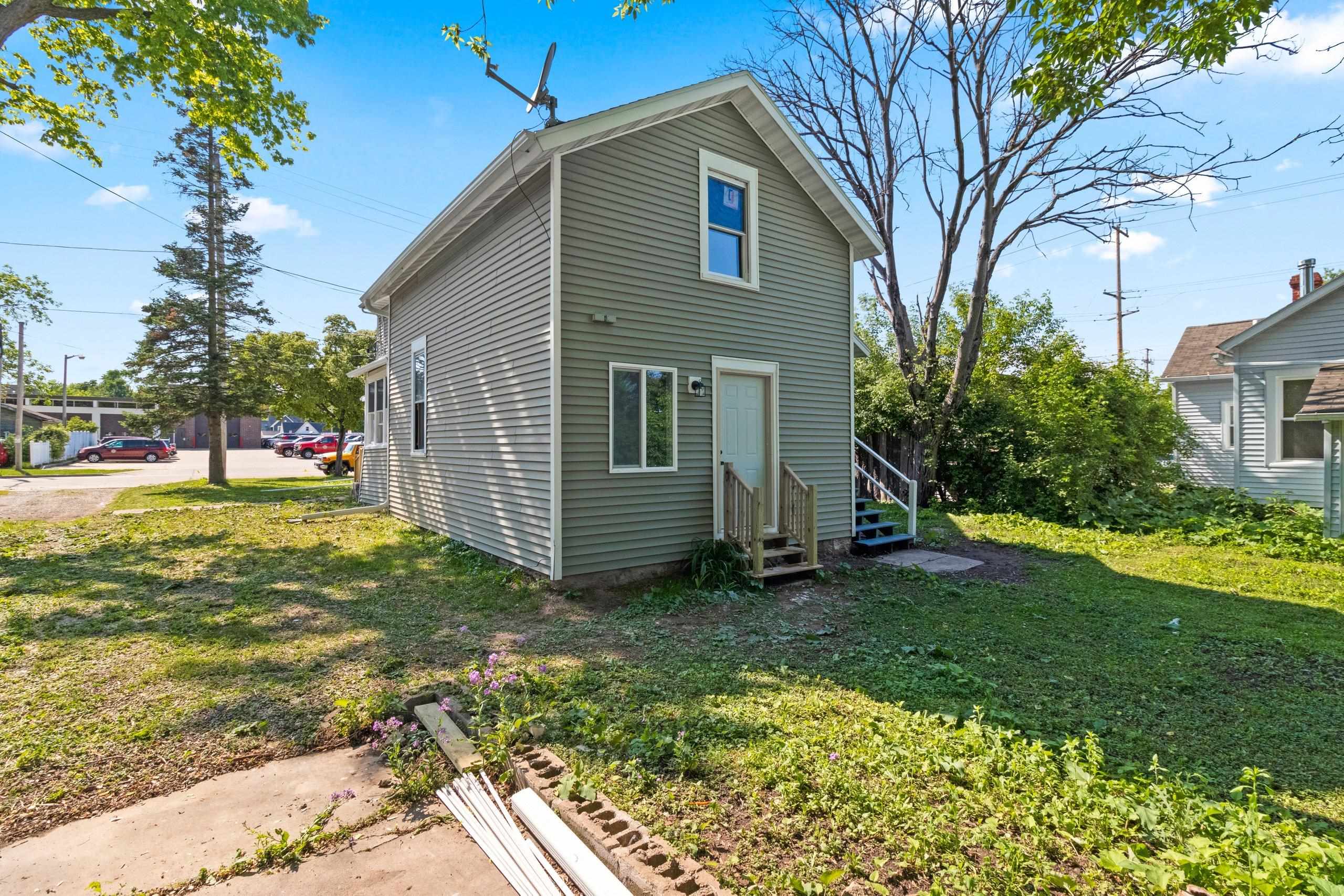 714 North Bateman Street Appleton, WI 54911 - Photo 37 of 38