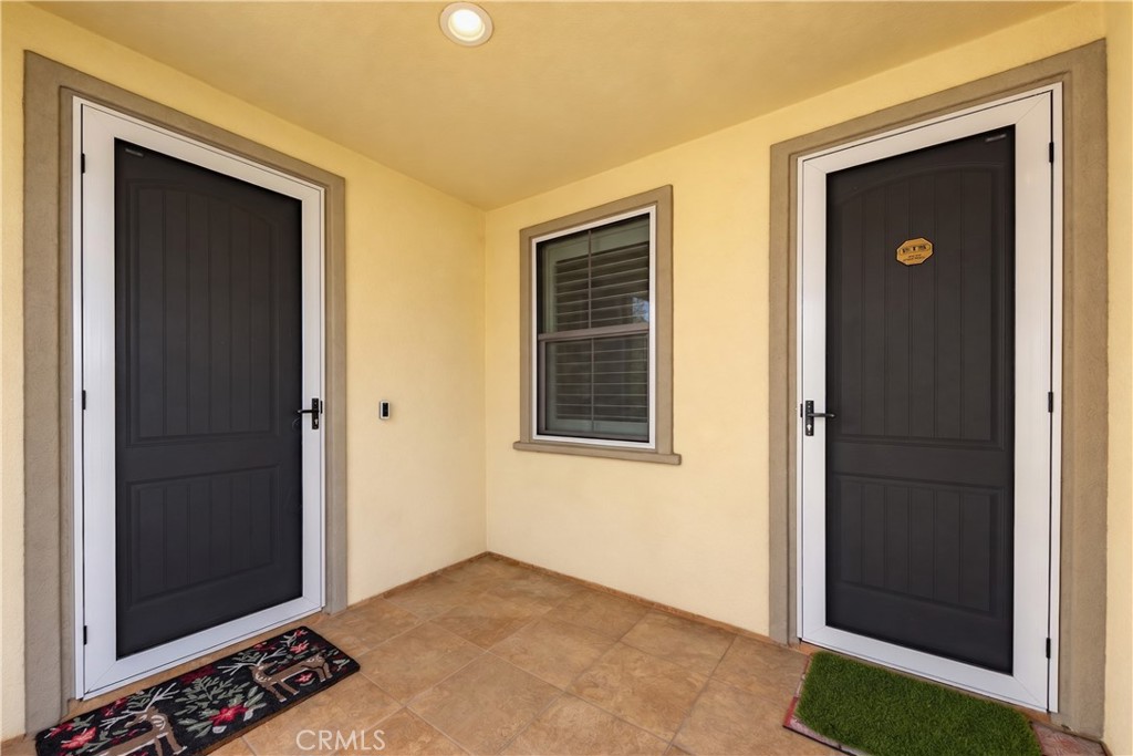 523 Desert Willow Road Azusa, CA 91702 - Photo 4 of 48 Gallery Image 4