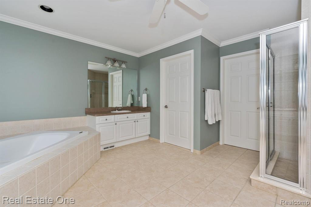 1177 Chesapeake Rochester Hills, MI 48307 - Photo 33 of 63