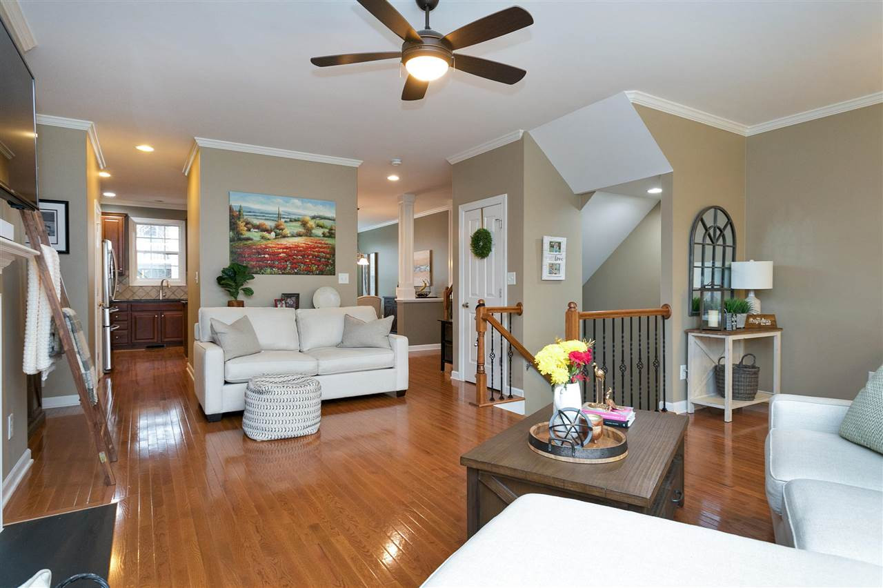 3511 Edgemont Drive Raleigh, NC 27612 - Photo 6 of 30 Family Room