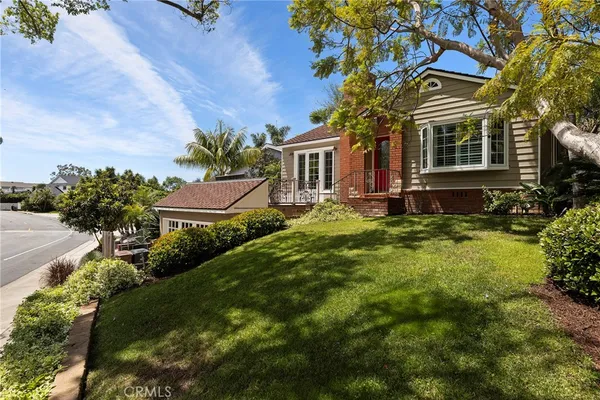 $2,595,000 | 130 West Avenida San Antonio, San Clemente, CA 92672