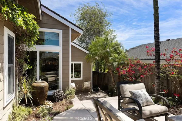 $2,595,000 | 130 West Avenida San Antonio, San Clemente, CA 92672