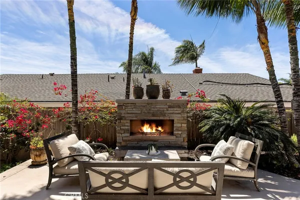 $2,595,000 | 130 West Avenida San Antonio, San Clemente, CA 92672