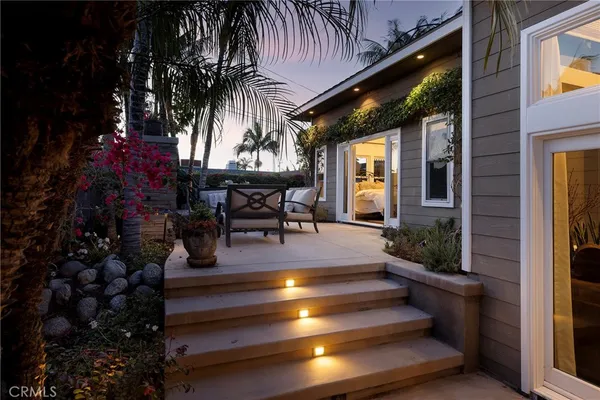 $2,595,000 | 130 West Avenida San Antonio, San Clemente, CA 92672