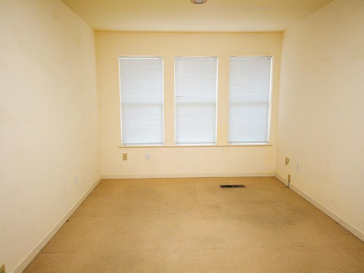 13376 Rue Montaigne Oregon House, CA 95962 - Photo 14 of 45 an empty room with a window
