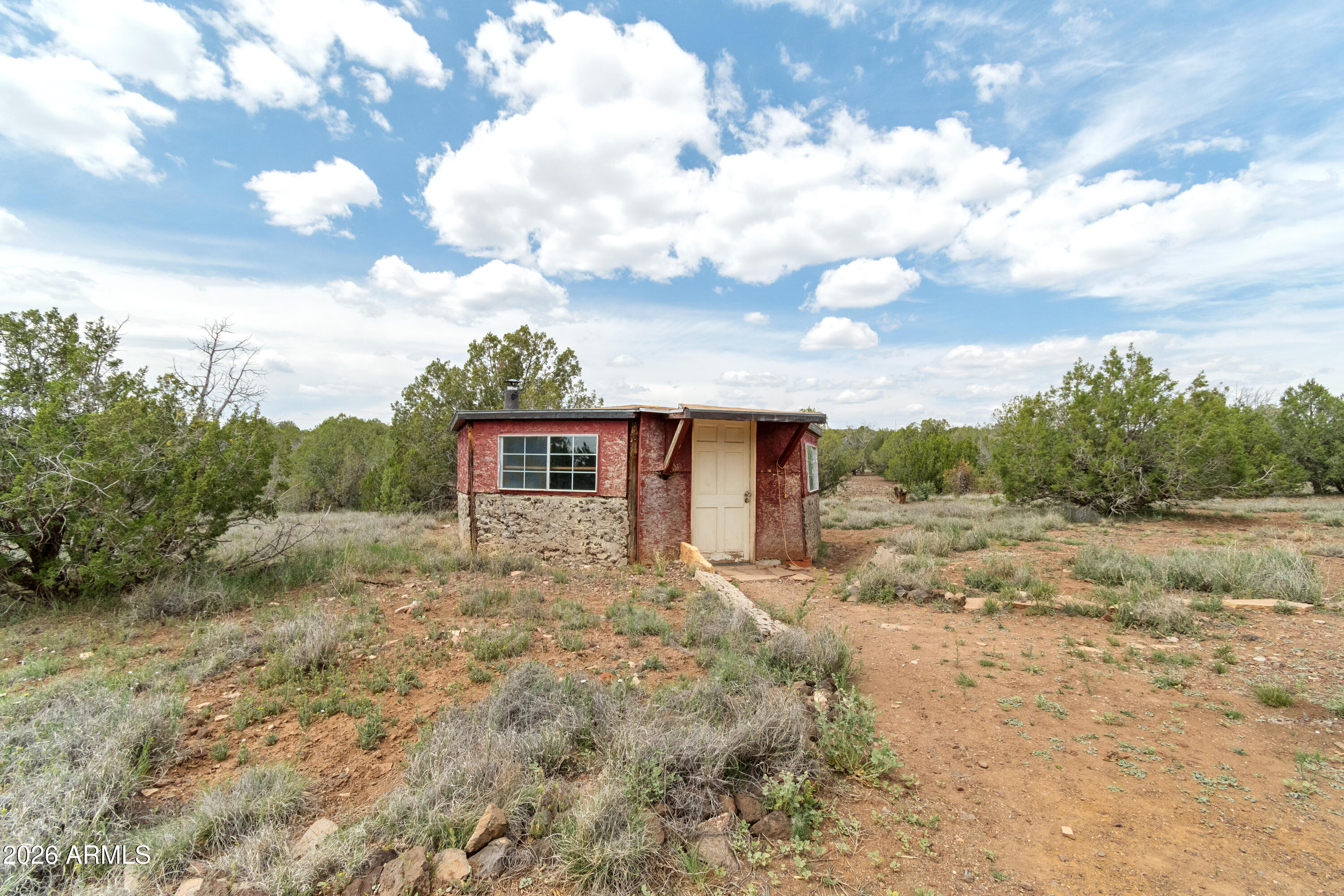 2385 County Line Circle Ash Fork, AZ 86320 - Photo 28 of 35 a view of a yard
