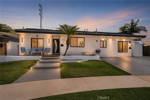 $1,599,900 | 16842-16846 Lucia Lane, Huntington Beach, CA 92647