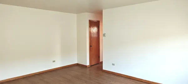 $1,600 | 2412 North 76th Avenue, Unit 3W, Elmwood Park, IL 60707