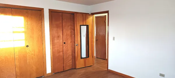 $1,600 | 2412 North 76th Avenue, Unit 3W, Elmwood Park, IL 60707