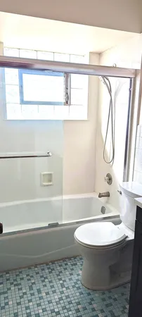 $1,600 | 2412 North 76th Avenue, Unit 3W, Elmwood Park, IL 60707