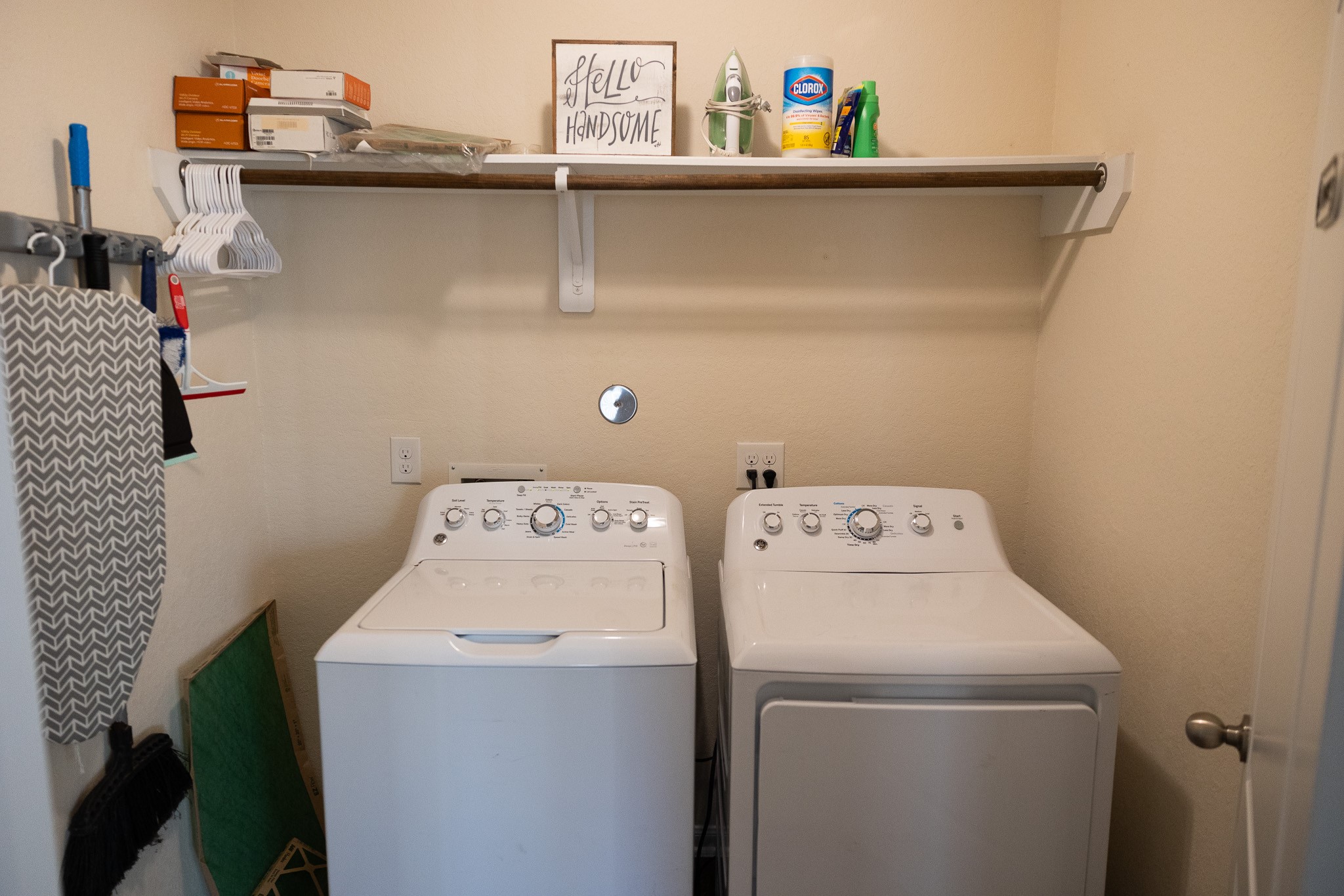 14550 Myers Drive Houston, TX 77090 - Photo 20 of 23 a utility room with dryer and washer
